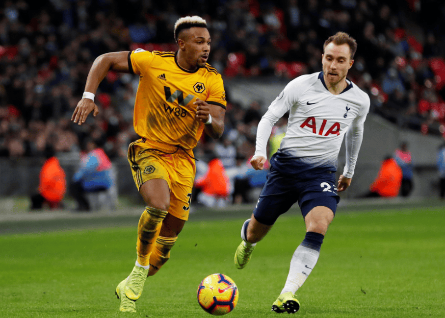 记者：巴萨有人反对买断拉什福德，因他逼抢力度不够&年薪高（记者：巴萨内部有人反对签下拉什福德，认为其压迫强度不足且薪资过高）