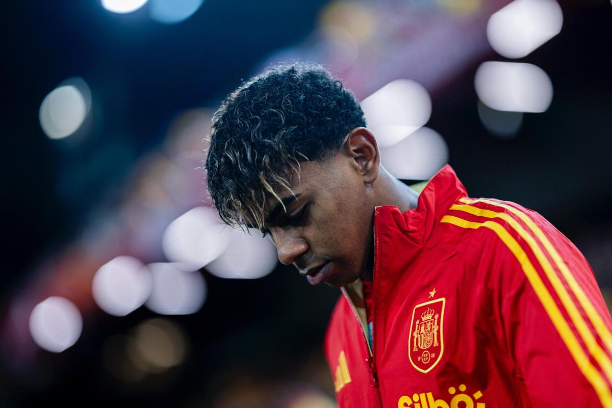 哈登的巅峰数据和实力，当年被低估了，他值得多一个MVP？（哈登巅峰被低估？数据与实力证明他本该再拿一座MVP）