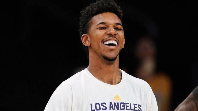 国安3-0河南！可怕的不是重夺足协杯冠军，而是球迷赛后的表态（国安3-0河南！真正令人心惊的不是再夺足协杯，而是球迷赛后的表态）