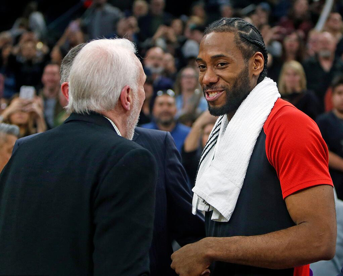 苗原：云南谈完克莱伯、卡约，目前正在安排恩里克、内内离队（苗原：云南已与克莱伯、卡约谈妥，正推进恩里克、内内离队事宜）