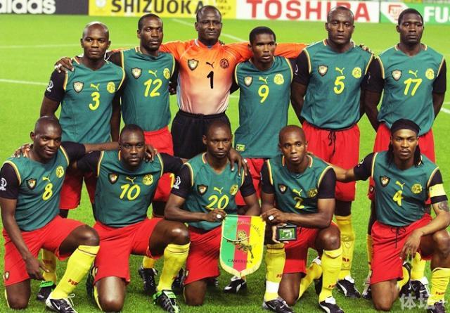 MVP+梅开二度：孔德vs法兰克福个人集锦（孔德vs法兰克福高光：梅开二度加冕MVP）