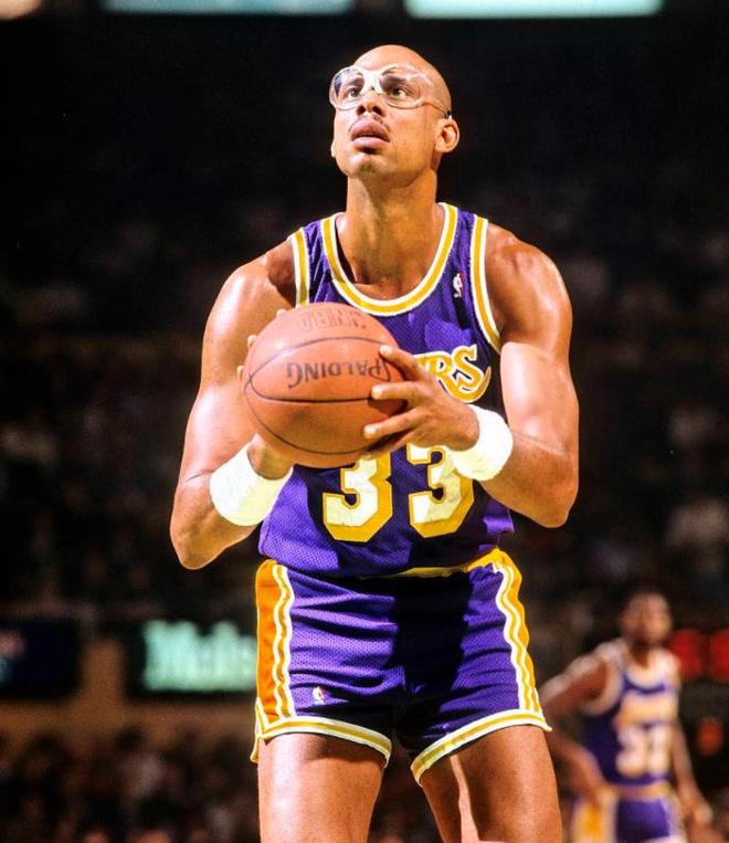 赛季得分新高！巴恩斯全场投篮20中10，得到31分5板5助（巴恩斯砍赛季新高31分，20投10中外加5篮板5助攻）