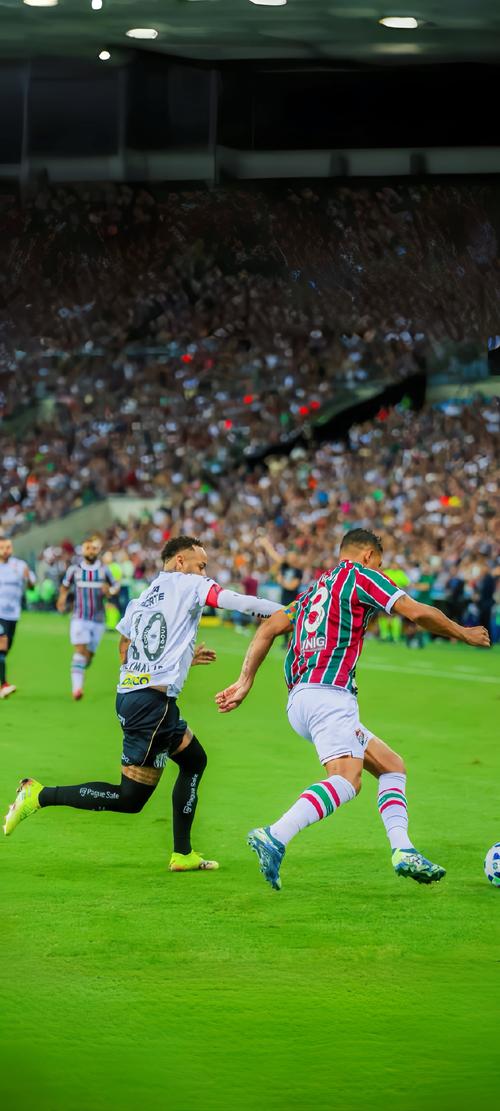 欧冠92年改制后戴帽数前10：梅西、C罗8次第1，姆巴佩5次第4（欧冠自1992年改制以来戴帽次数前十：梅西与C罗各8次并列第一，姆巴佩5次位列第4）