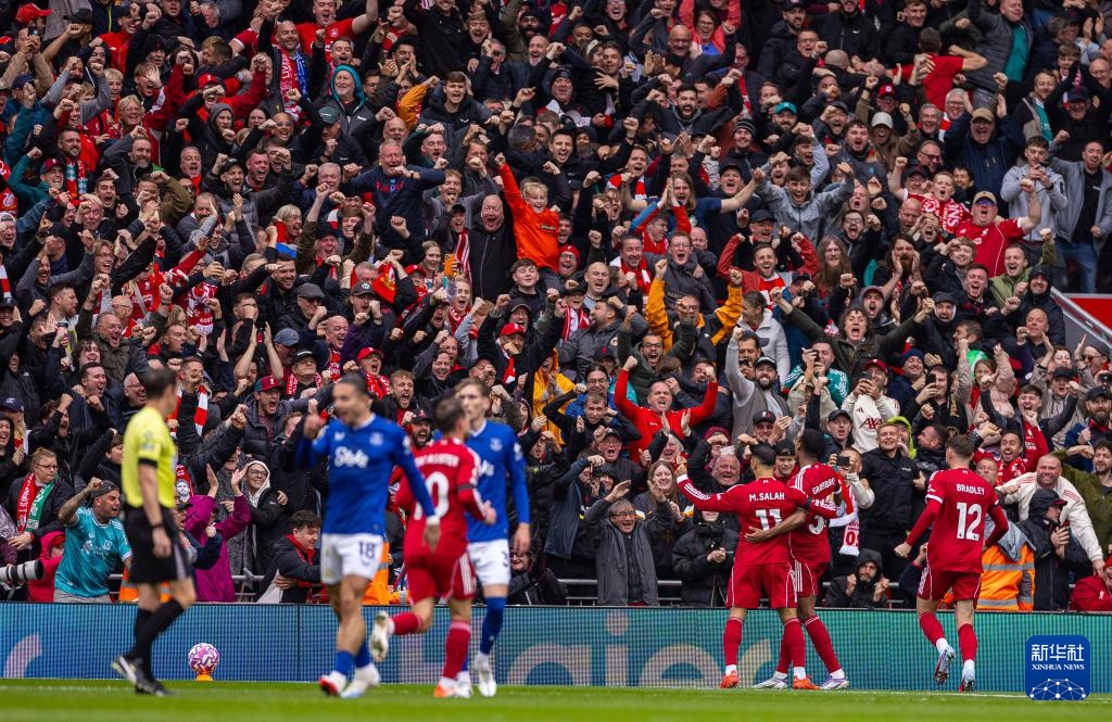 3场造5球！曼联球星大爆发，英超第1中场，31岁依然如此犀利（3场参与5球！曼联核心火力全开，英超顶级中场，31岁仍锐不可当）