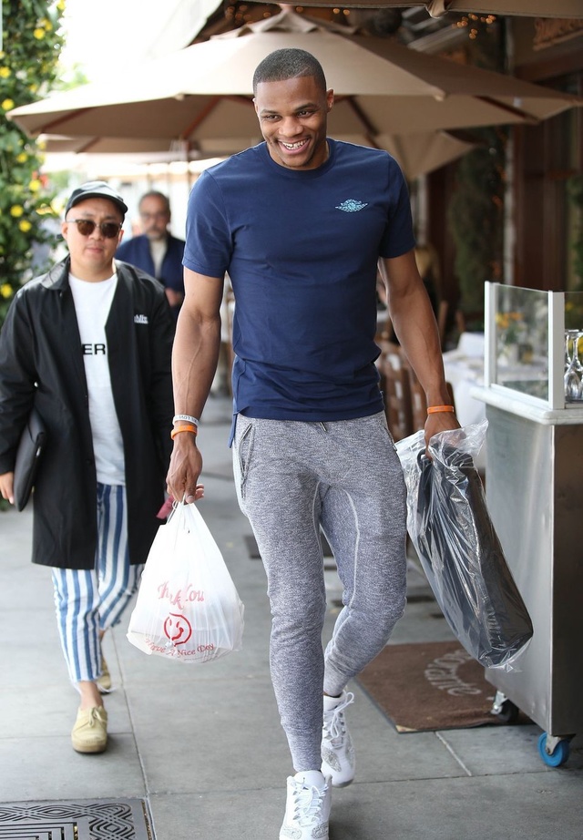 埃雷拉：我2012年时也被耻骨炎困扰，每天都是不同的不适感（埃雷拉：2012年我也受耻骨炎折磨，每天的不适各不相同）