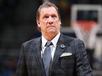 邵佳一执掌国足3把火：体能、纪律、数据，混日子球员的好日子到头了！（邵佳一接手国足祭出三板斧：体能为先、纪律从严、数据说话，混日子球员没戏了）