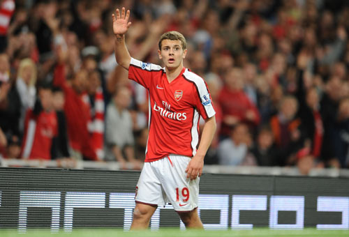 欧冠进球榜更新：莱万连续进球,（欧冠射手榜更新：莱万连场破门）