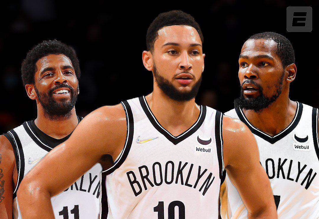 拜仁12轮不败领跑，曼城绝杀鱼腩，巴萨AC米兰登顶（拜仁12轮不败继续领跑，曼城绝杀弱旅，巴萨、AC米兰齐登顶）