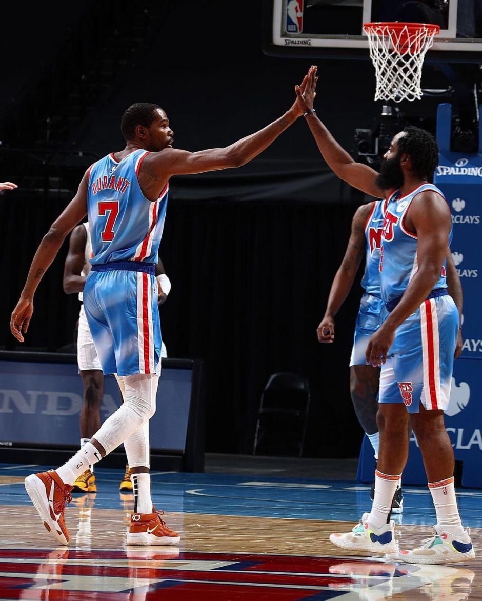 意媒：AC米兰和尤文图斯酝酿球员交易，或用德温特交换加蒂（意媒：米兰与尤文商议互换，德温特或与加蒂对调）