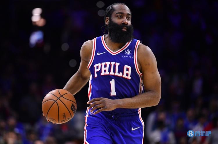 伊布加盟巴萨的故事：与梅西并肩作战的梦想（伊布与巴萨：携手梅西的逐梦之旅）