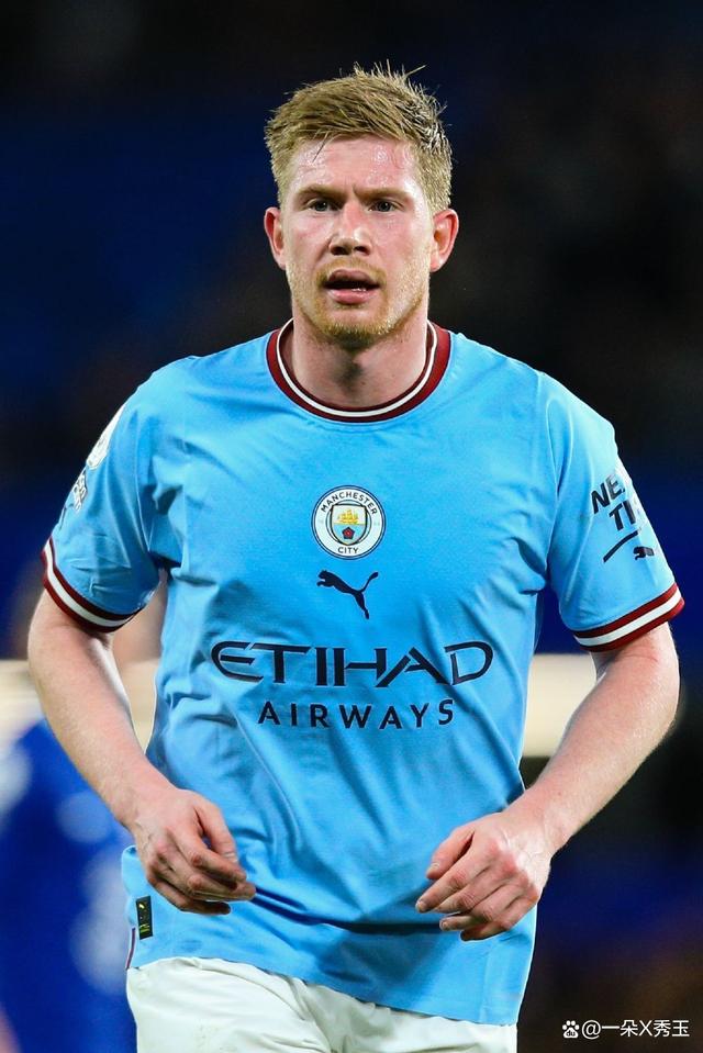 狂砍39分！恩比德：今天没了马克西，我必须得承担更多责任（恩比德轰下39分：马克西缺阵，我得扛更多责任）