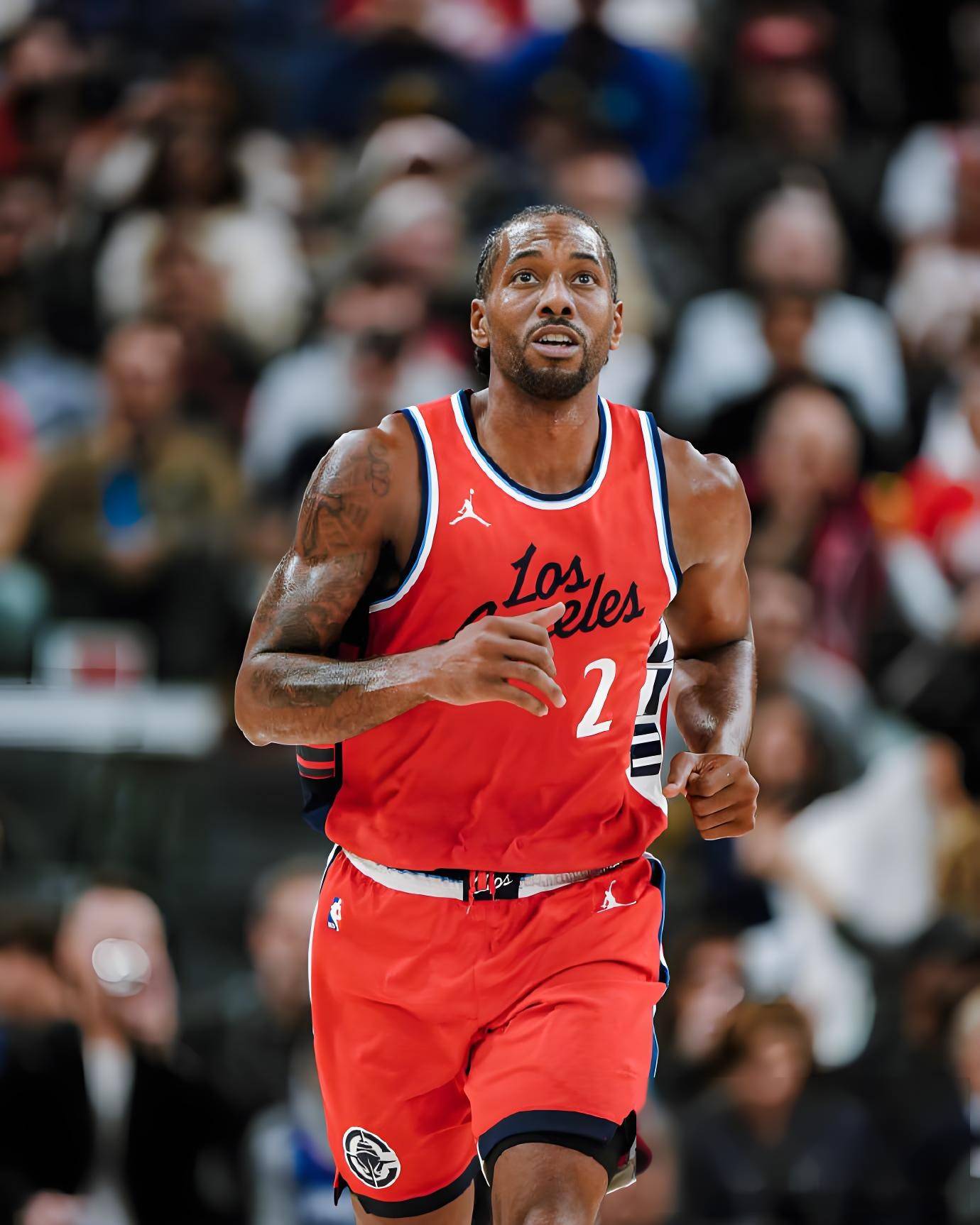 罗马诺：西蒙斯预计缺席莱比锡今日比赛，他已决定转投切尔西（罗马诺：西蒙斯或无缘莱比锡今战，已决定加盟切尔西）